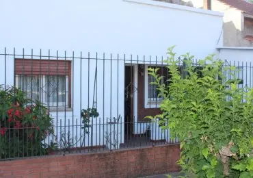 Casa de 3 ambientes en venta en VILLA PRIMERA