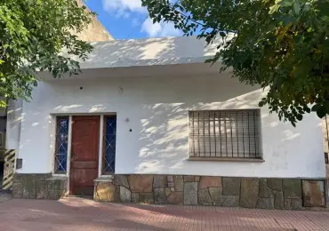 Casa de 3 ambientes en venta en VILLA LOURDES