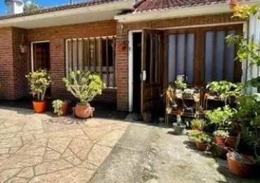 Casa de 4 ambientes en venta en EL GAUCHO