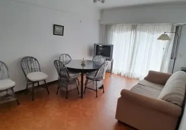 Departamento de 3 ambientes en venta en AREA CENTRO