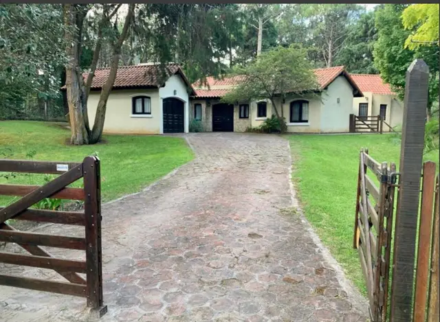 Casa de 5 ambientes en venta en GENERAL ROCA