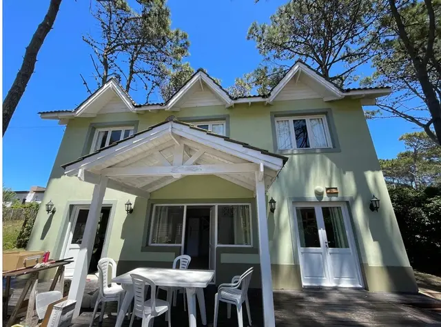 Casa de 4 ambientes en venta en GENERAL ROCA