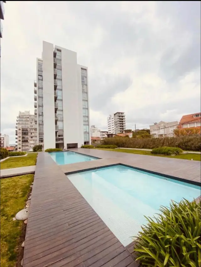Departamento de 4 ambientes en venta en LEANDRO N. ALEM