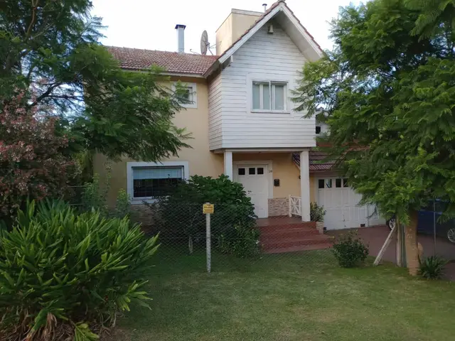 Casa de 3 ambientes en venta en SIERRA DE LOS PADRES