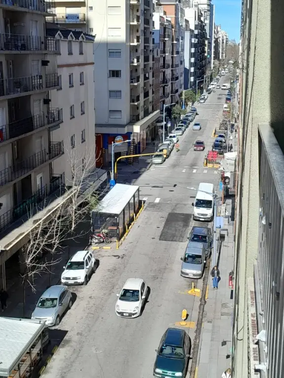 Departamento de 2 ambientes en venta en AREA CENTRO