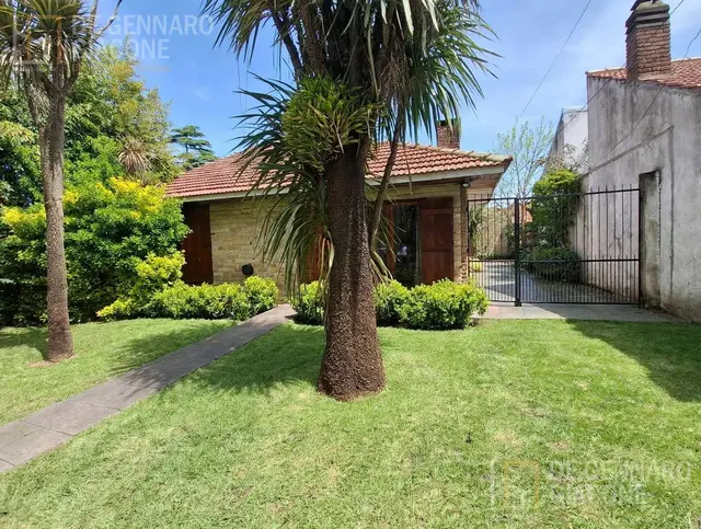 Casa de 4 ambientes en venta en LOS PINARES