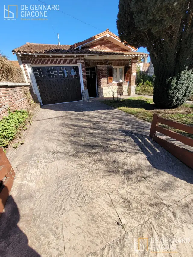 Casa de 3 ambientes en venta en SAN CAYETANO
