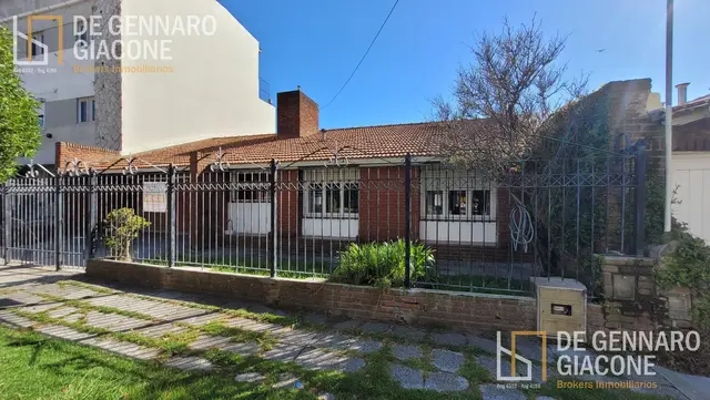 Casa de 4 ambientes en venta en PUNTA MOGOTES