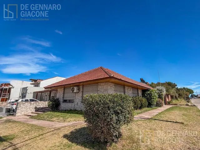 Casa de 3 ambientes en venta en FARO NORTE