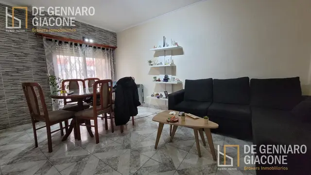 Departamento de 4 ambientes en venta en AEROPARQUE