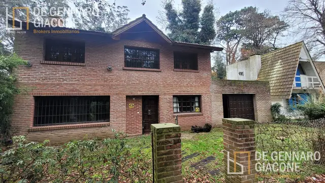 Casa de 3 ambientes en venta en BOSQUE PERALTA RAMOS