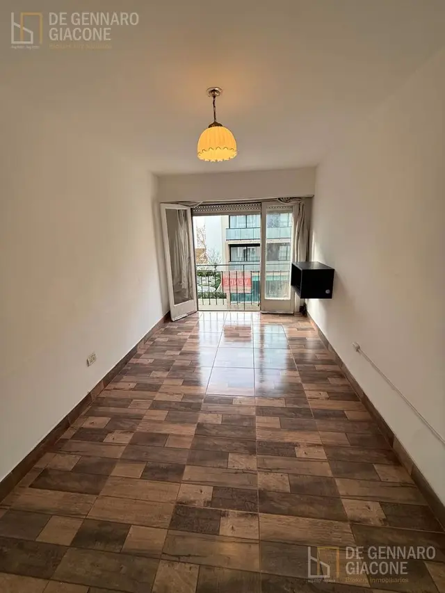 Departamento de 1 ambiente en venta en JURAMENTO