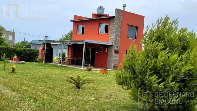 Casa de 2 ambientes en venta en Camet