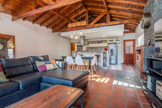Casa de 5 ambientes en venta en PARQUE LURO