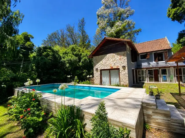 Casa de 2 ambientes en venta en BOSQUE PERALTA RAMOS