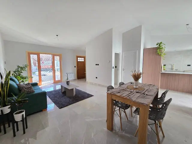 Casa de 3 ambientes en venta en NUEVA POMPEYA