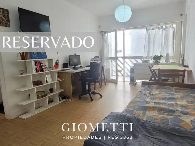 Departamento de 2 ambientes en venta en Área Centro