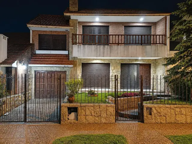 Casa de 6 ambientes en venta en PUNTA MOGOTES