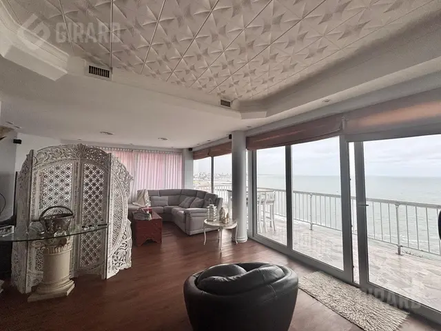 Departamento de 5 ambientes en venta en LA PERLA