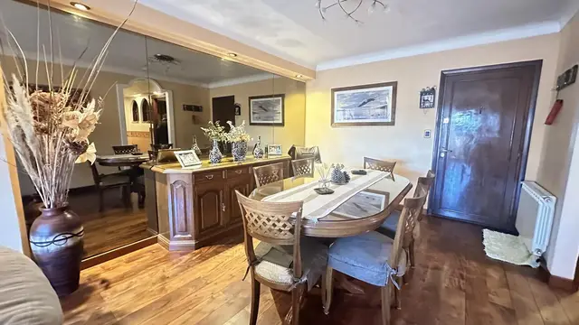 Departamento de 4 ambientes en venta en LA PERLA