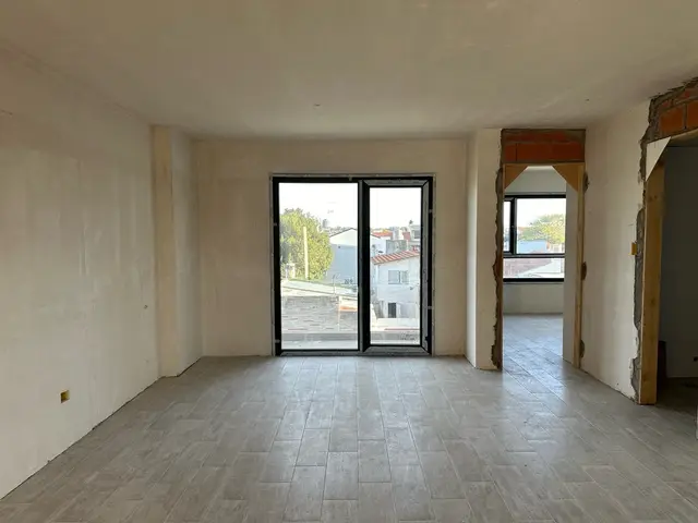 Departamento de 3 ambientes en venta en LAS AVENIDAS