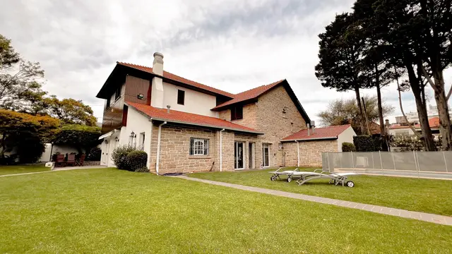 Casa de 6 ambientes en venta en LOMAS DE STELLA MARIS