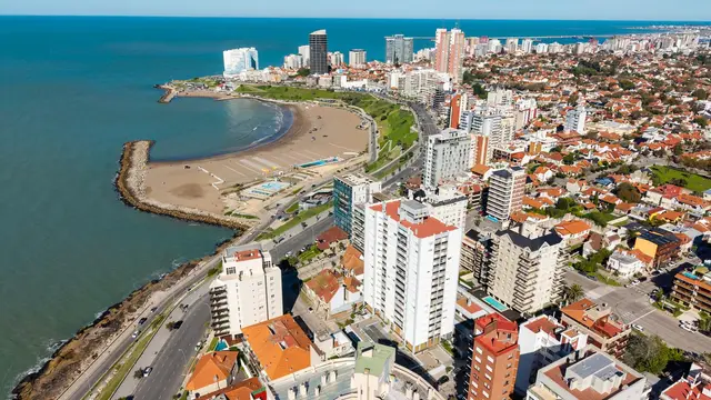 Departamento de 4 ambientes en venta en PLAYA GRANDE