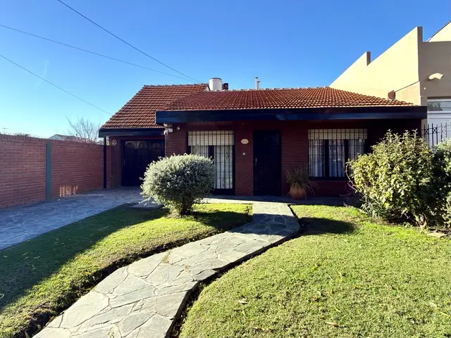Casa de 4 ambientes en venta en COLINAS DE PERALTA RAMOS