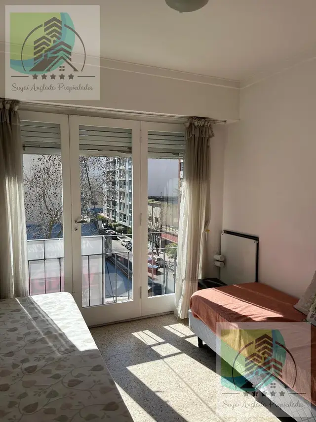 Departamento de 1 ambiente en venta en AREA CENTRO
