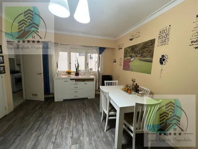 Departamento de 2 ambientes en venta en Área Centro
