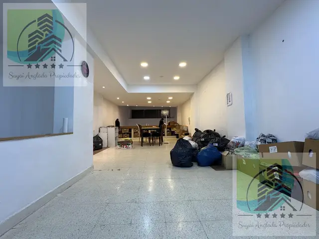 Local de 3 ambientes en venta en Centro