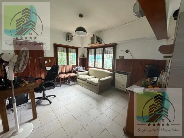 Casa de 3 ambientes en venta en AEROPARQUE