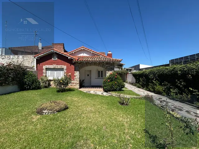 Casa de 4 ambientes en venta en SAN CAYETANO