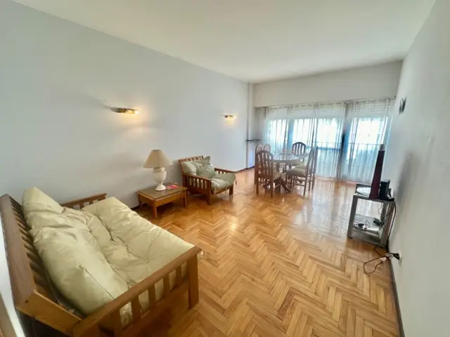 Departamento de 3 ambientes en venta en Centro