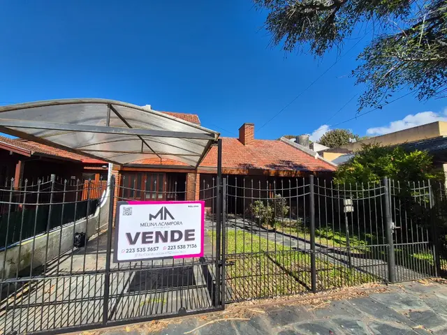 Casa de 5 ambientes en venta en PARQUE LURO