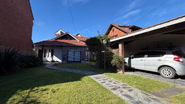 Casa de 4 ambientes en venta en CONSTITUCION