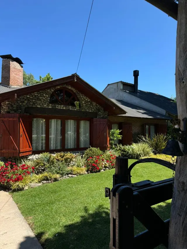 Casa de 4 ambientes en venta en CAMINO A NECOCHEA