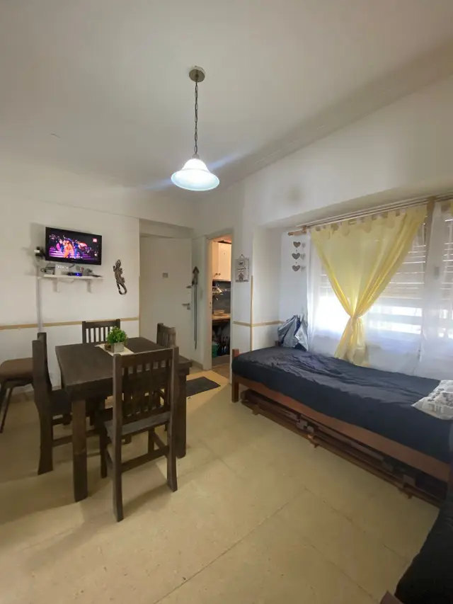 Departamento de 2 ambientes en alquiler temporario en Área Centro