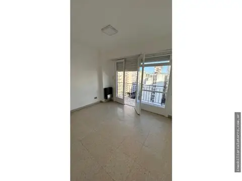 Departamento de 2 ambientes en venta en Área Centro