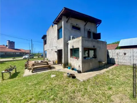 Casa de 3 ambientes en venta en PARQUE CAMET