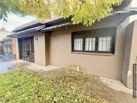 Casa de 2 ambientes en alquiler en SARMIENTO DOMINGO FAUSTINO