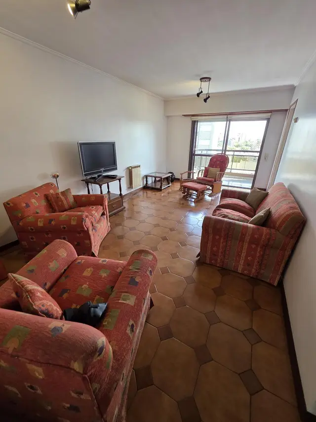 Departamento de 3 ambientes en venta en LA PERLA