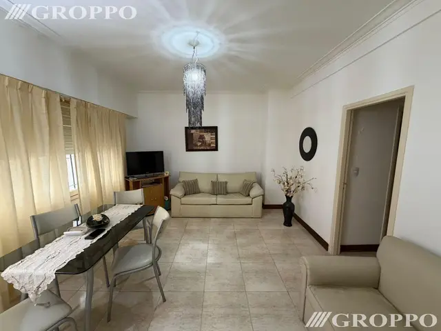 Departamento de 2 ambientes en venta en Centro