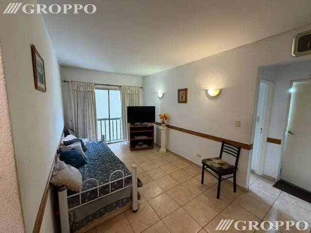 Departamento de 2 ambientes en alquiler en Centro
