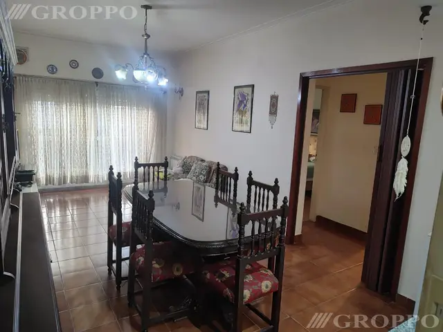Departamento de 3 ambientes en venta en LA PERLA