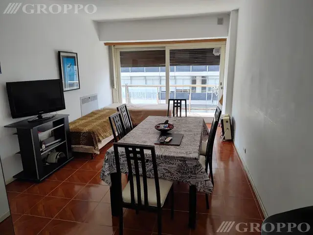 Departamento de 2 ambientes en venta en Centro