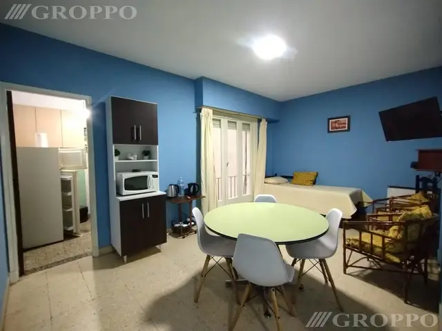 Departamento de 2 ambientes en alquiler en Centro