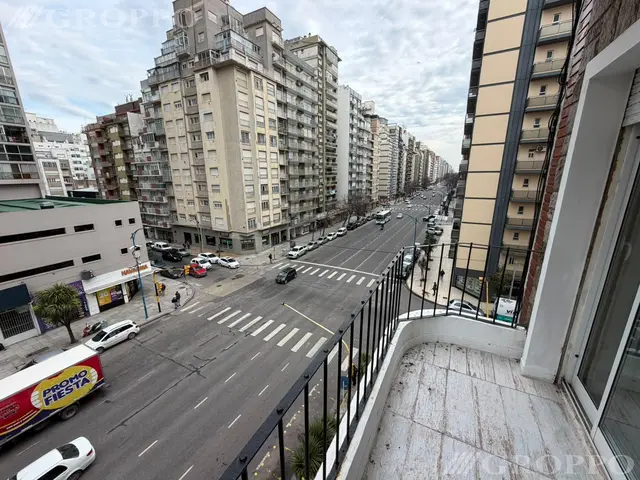 Departamento de 4 ambientes en venta en Centro