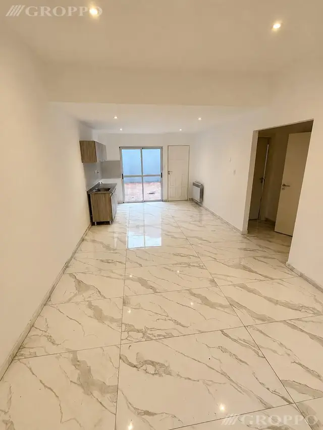 Casa de 2 ambientes en venta en PRIMERA JUNTA