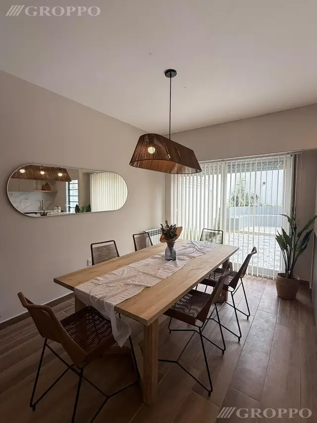 Casa de 3 ambientes en venta en PARQUE LURO